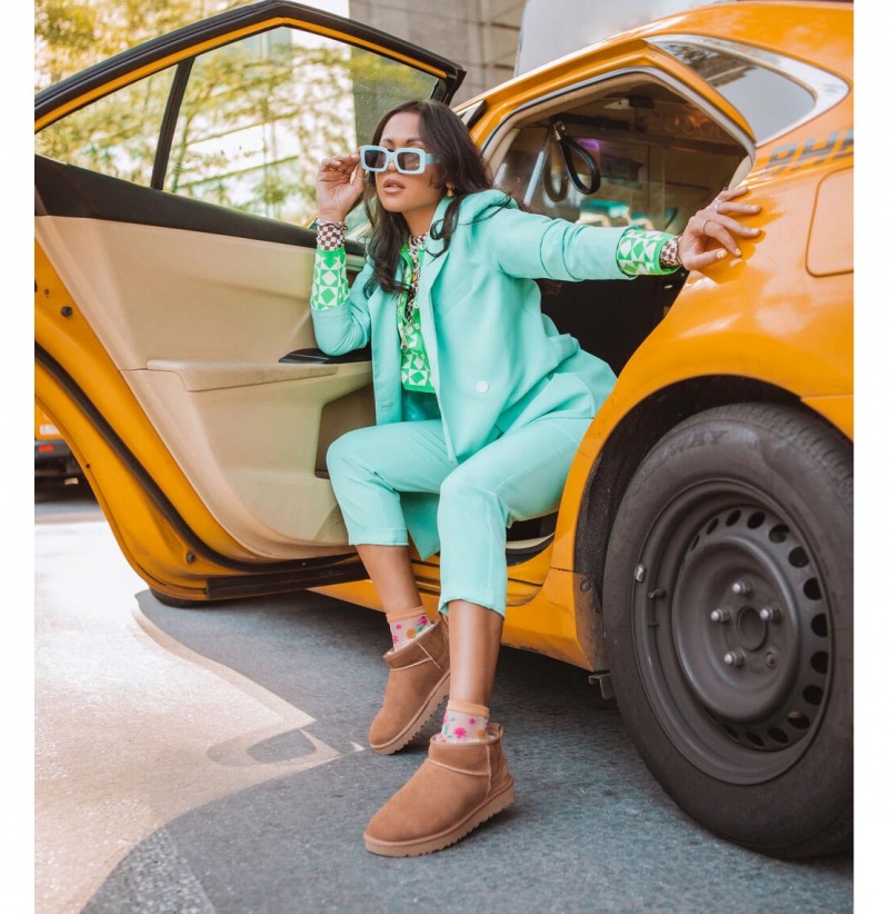 UGG Klasické Ultra Mini Čižmy Z Ovčej Kože Damske Hnede | SK-462DWBZXJ